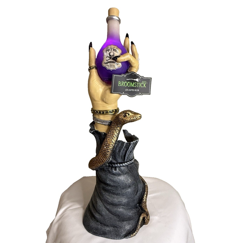 Broomstick Blvd. Halloween Light‎ Up LED Witch Hand Decor holding potion NEW